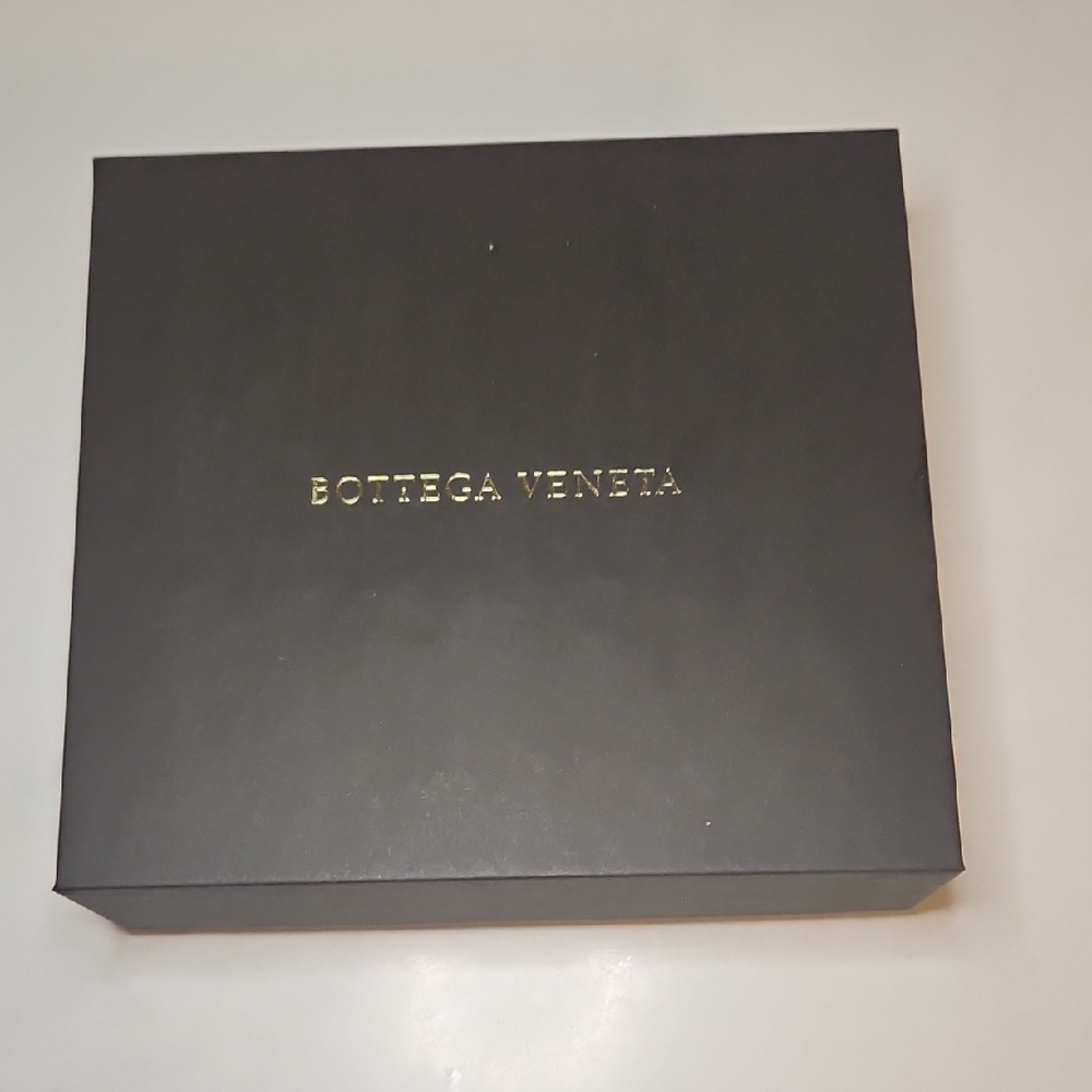 Bottega Veneta Gift Box with Dustbag for Wallet